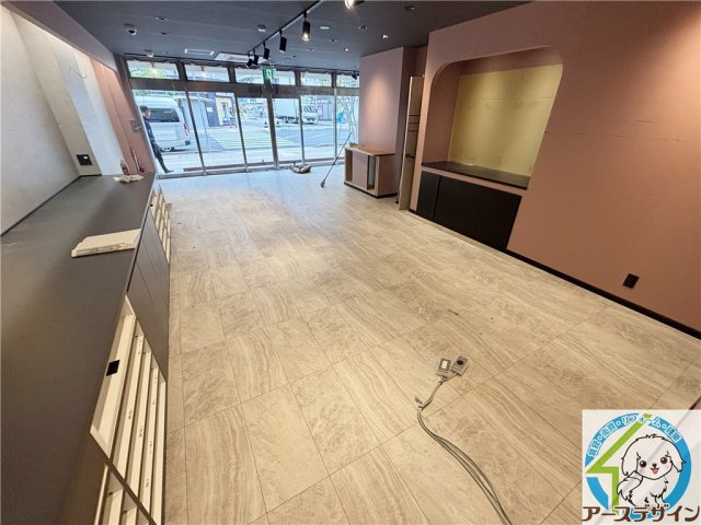 プラスパ西明石の内装