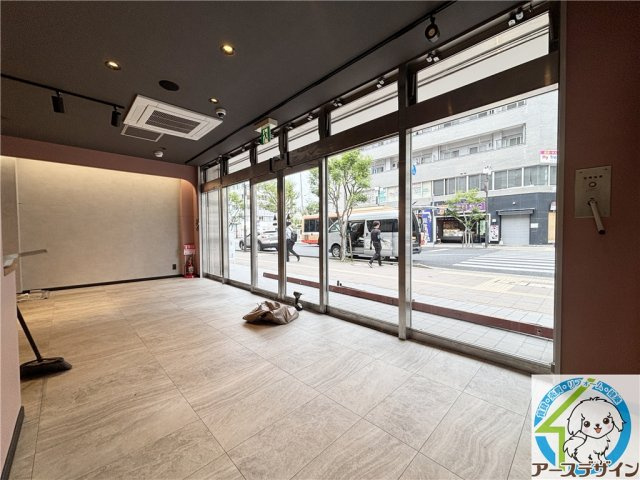 プラスパ西明石の内装
