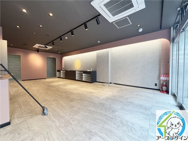 プラスパ西明石の内装