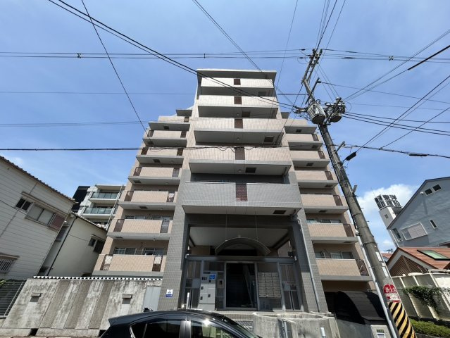 エステート小松の外観