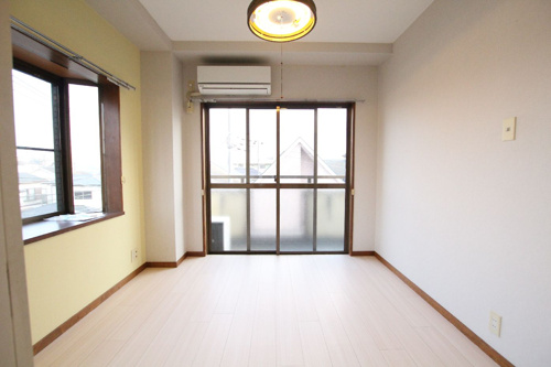 ロイヤルハウスⅡ