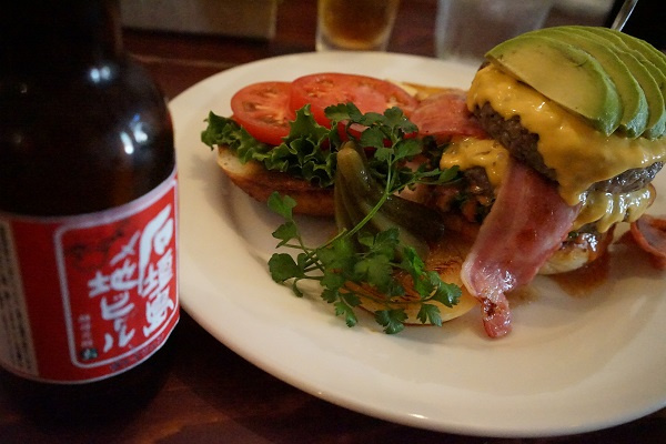 アボガドチーズバーガー