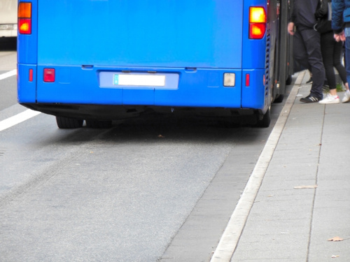 バスへ乗り降り