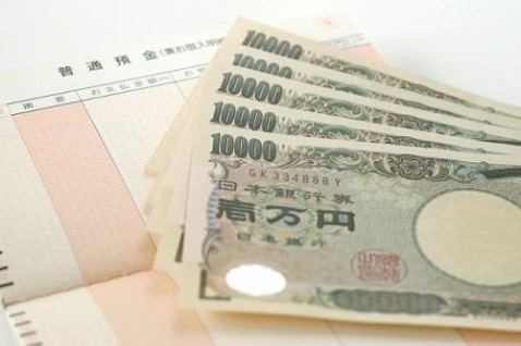 賃貸物件の壁の穴の修繕費用は誰が負担するの？①