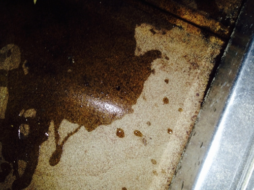 貸し倉庫で雨漏り