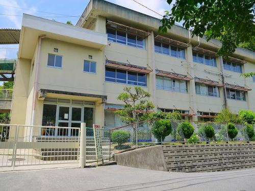 奈良市立あやめ池小学校（あやめいけしょうがっこう）画像