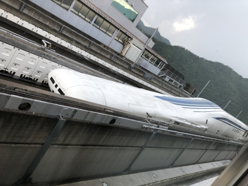 リニアモーターカー