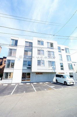 さくらの不動産_地下鉄東西線発寒南駅エリアの物件『プライムコート西町』最寄り駅・地下鉄東西線発寒南駅