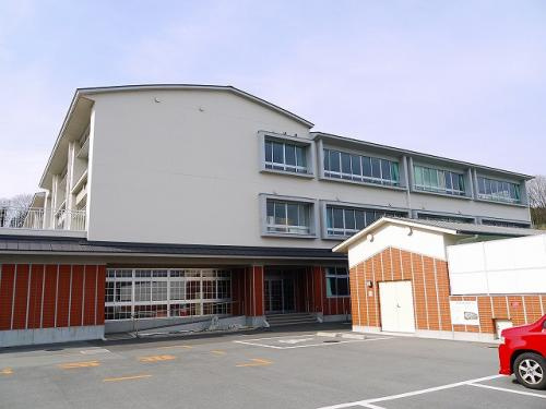 桜井市立桜井小学校（さくらいしりつさくらいしょうがっこう）画像