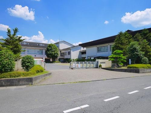 大和郡山市立片桐中学校（かたぎりちゅうがっこう）画像