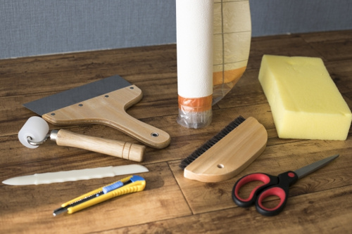 賃貸の壁紙を変えるためのDIY道具