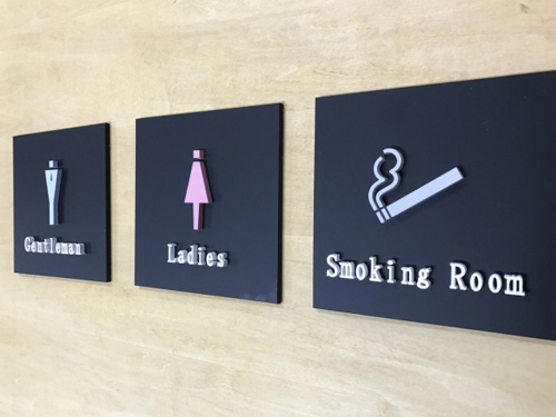 オシャレなトイレのマーク
