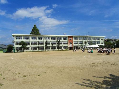田原本町立田原本小学校（たわらもとちょうりつたわらもとしょうがっこう）画像