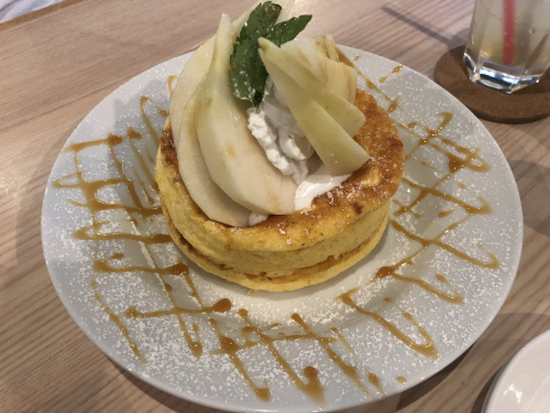 箕面 おすすめスイーツ Cafe A U ｎ ｶﾌｪ ｱｳﾝ さん パンケーキのお店 箕面の不動産売却は箕面土地建物株式会社へ