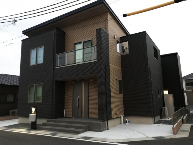 借地権付き建物は売却できる？借地権の種類や売却方法を解説