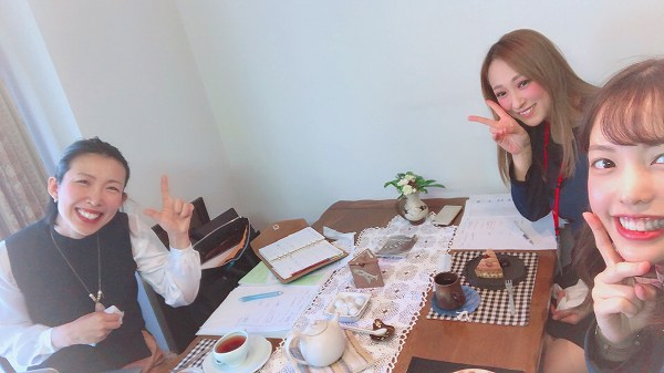さくらの不動産手稲店_【marucuru】お茶会で会議❤【器みなみ】