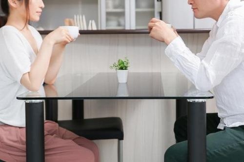 社内恋愛カップルの同棲！！家賃補助は2人とも貰えるの？②