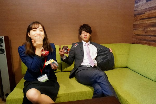 さくらの不動産手稲店_セブンのバスクチーズケーキ。ざくざく食感のチョコティラミスシュー