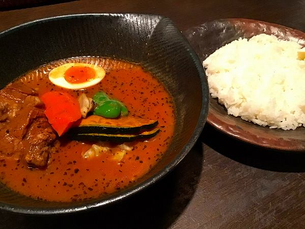 さくらの不動産手稲店_安倍総理が立ち寄られて話題になったスープカレー店lavi（ラビ）