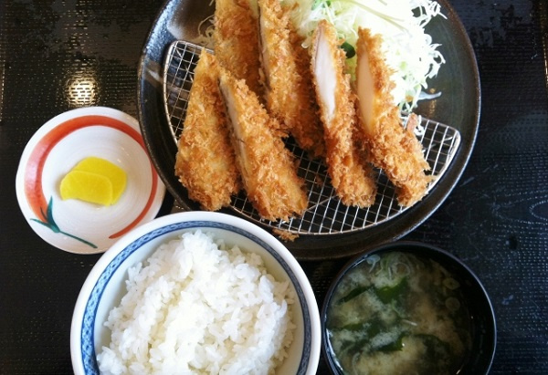 お魚のフライ定食