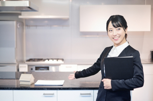 居住中の不動産を売却する際に知っておきたいこと