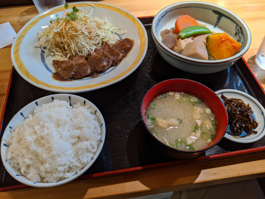 中央区薬院 おすすめランチ 王丸食堂 薬院での不動産売買 売却はすみか不動産にお任せください