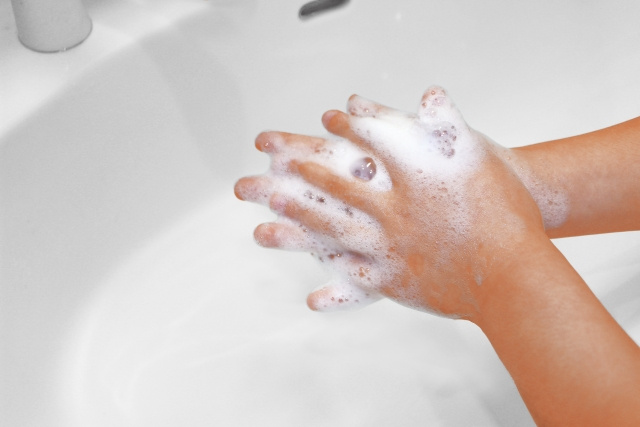 【正しく手を洗って感染症を予防する】