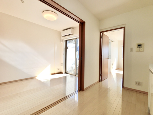 間仕切り壁撤去前のリビング