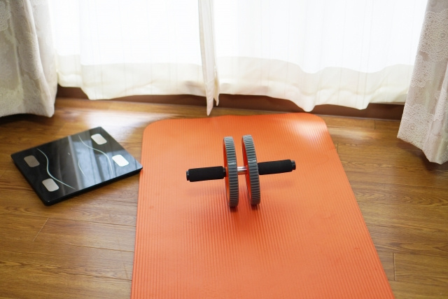 賃貸の床で筋トレをしたい 迷惑にならないための防音対策とは 横須賀市 追浜の不動産は三協ハウジング株式会社