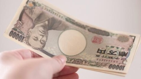 賃貸契約の際に加入する火災保険の料金相場について考える写真