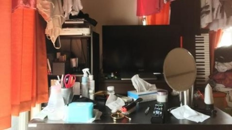 収納機能付きの家具を使わなかった場合にどうなるのかを表している写真
