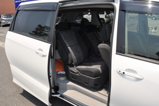 熱い車内の熱の逃がし方