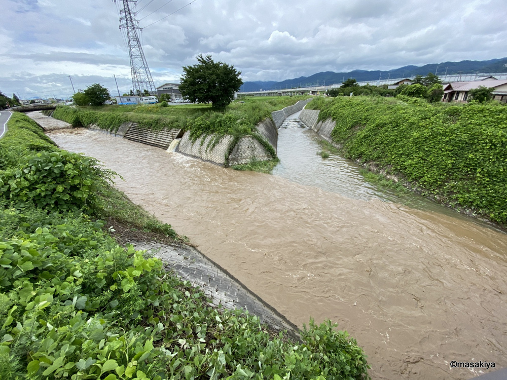 大雨2の画像