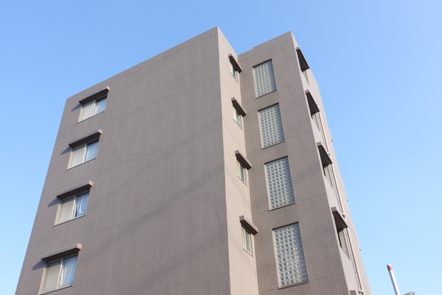 中古マンションには何年住めるの？寿命と建て替えについて知る