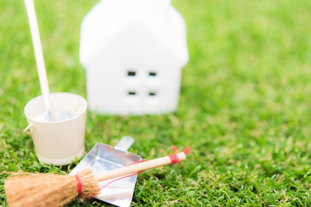 賃貸物件のハウスクリーニング代を負担するのは大家さん?借主?の画像