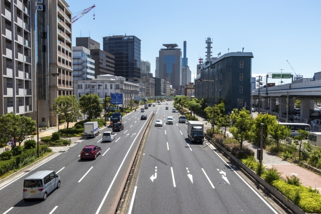 耐震診断の義務化対策道沿い旧耐震マンションについての画像