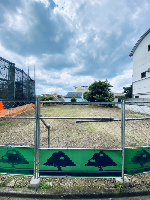 子犬の横にはあなたの画像