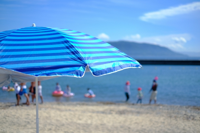 きれいなビーチで夏を満喫！アクセスしやすい上越市の海水浴場4選の画像