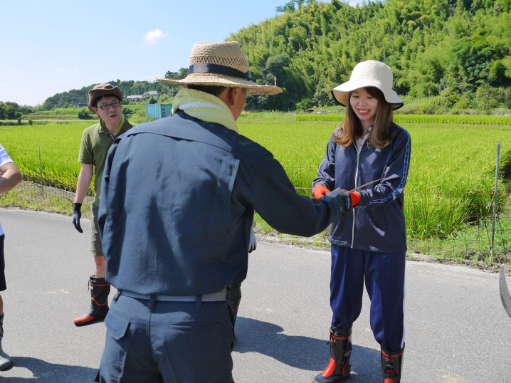 紐の回収