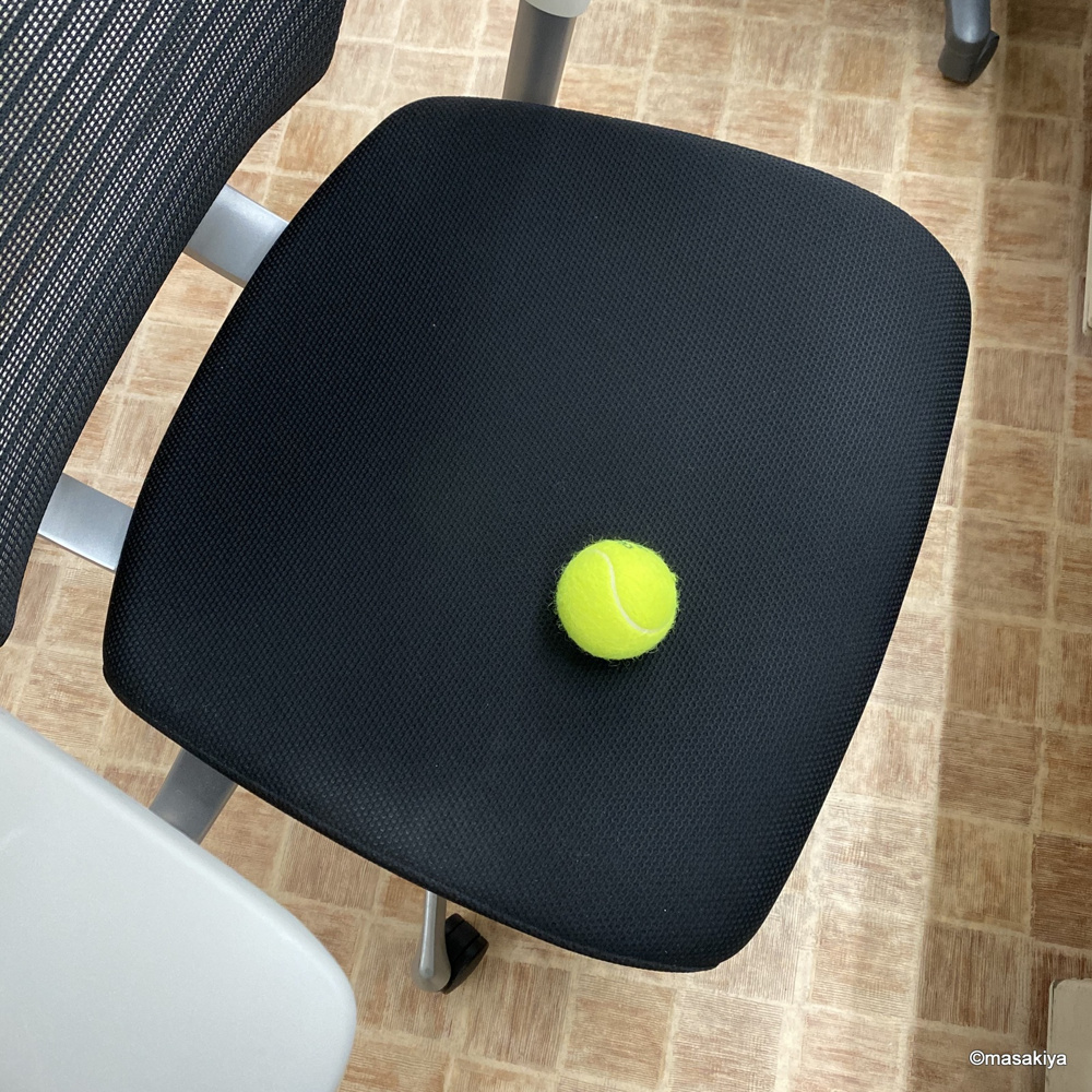 テニスボールの画像