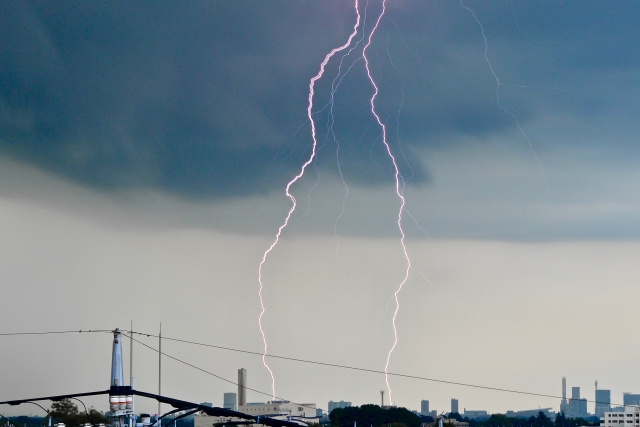 買った建物が地震や雷で壊れた場合はどうなるのでしょうか？の画像