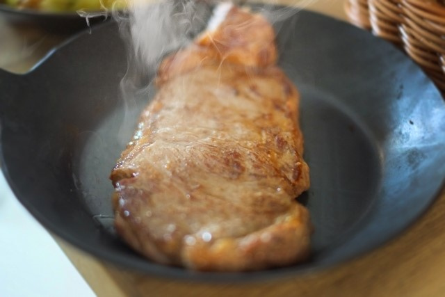 少しリッチに「ステーキ」