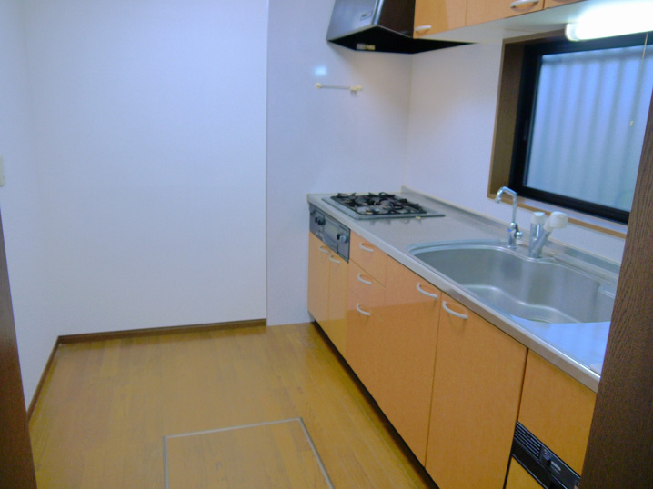 富雄元町4丁目戸建　キッチン