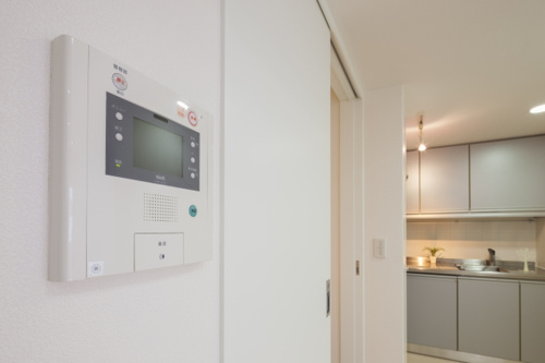 Tvモニター付インターホンがあれば安心 安全 弁天町の賃貸 ホームメイトfc弁天町店 有限会社レジデンス21