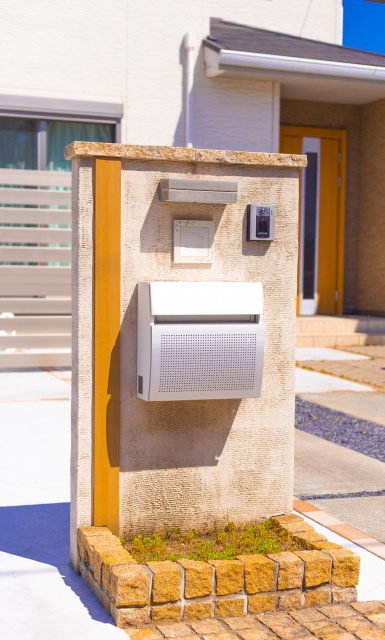表札、ポストを掃除する方法