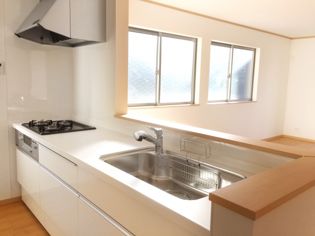 戸建てで人気上昇中！オープンキッチンはどんな種類がある？の画像