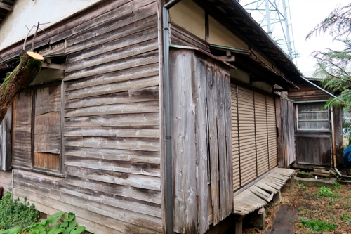 不動産売却時に古家は残したほうがいい？更地にした時のメリットやデメリット