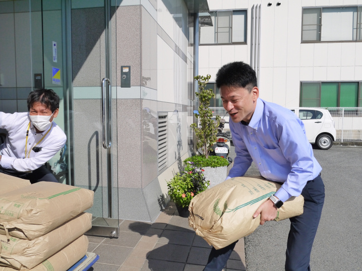 これは腰にくるっ！