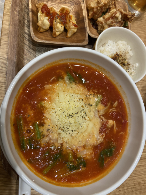トマトラーメンを頂きました♪の画像
