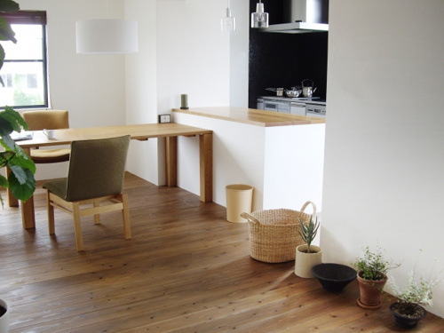 新築のマイホームにはうれしいメリットがある無垢材を取り入れよう！